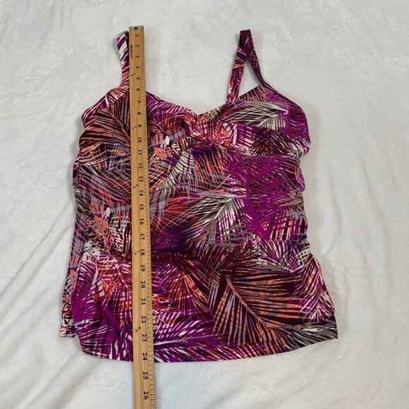 L.L. Bean purple jungle floral lined cups tankini swimsuit top - Picture 9 of 9